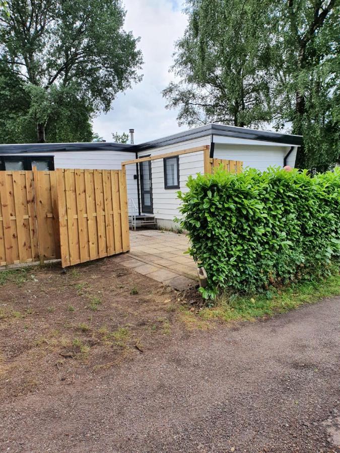 Casa de Gloria Comfortabel familie chalet tot 6 personen Veluwe Alleen voor recreatie Putten Buitenkant foto